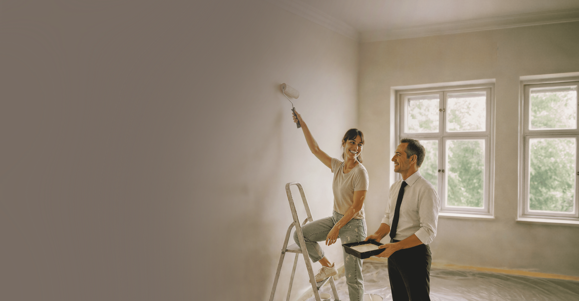 Pareja joven pintando