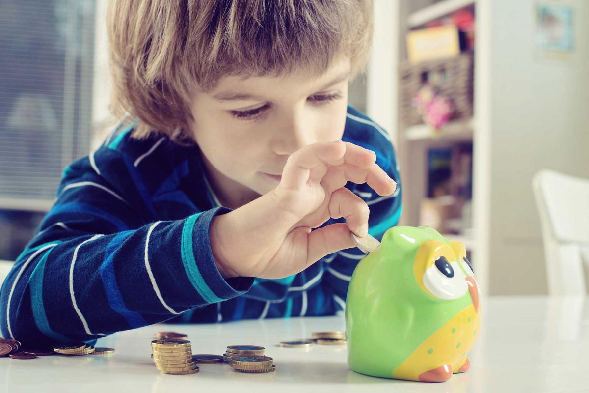 Que tus niños no se queden atrás. ¡Enséñales trucos de ahorro para su bolsillo!