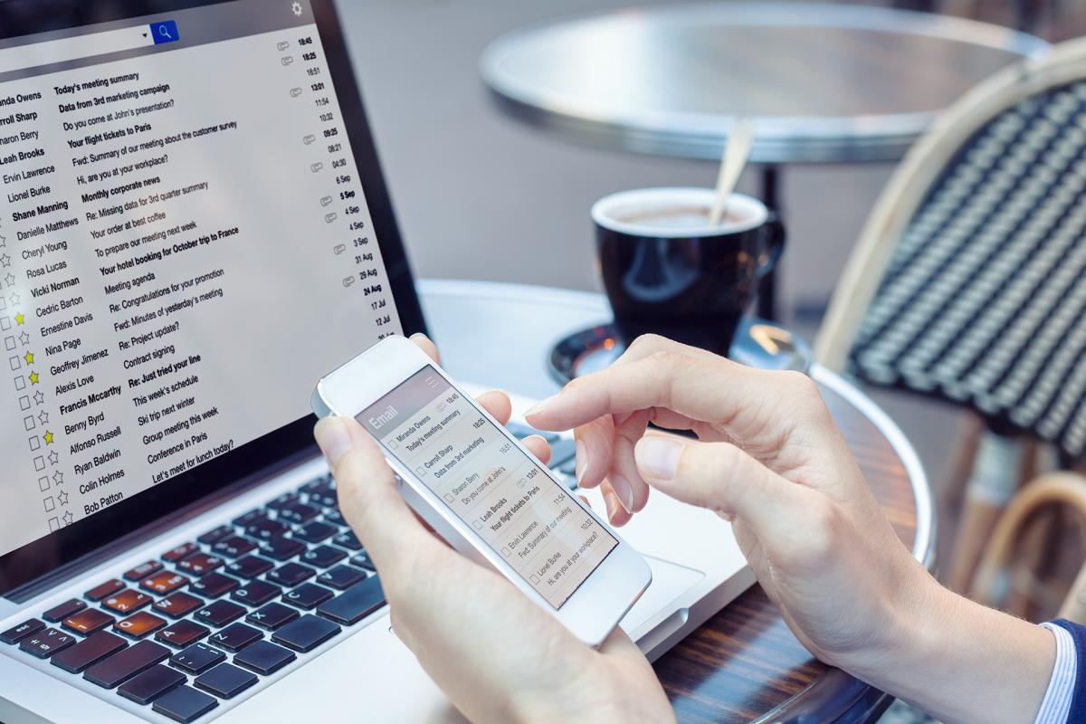 Comunicaciones sostenibles con tu entidad financiera que evitan gastar papel