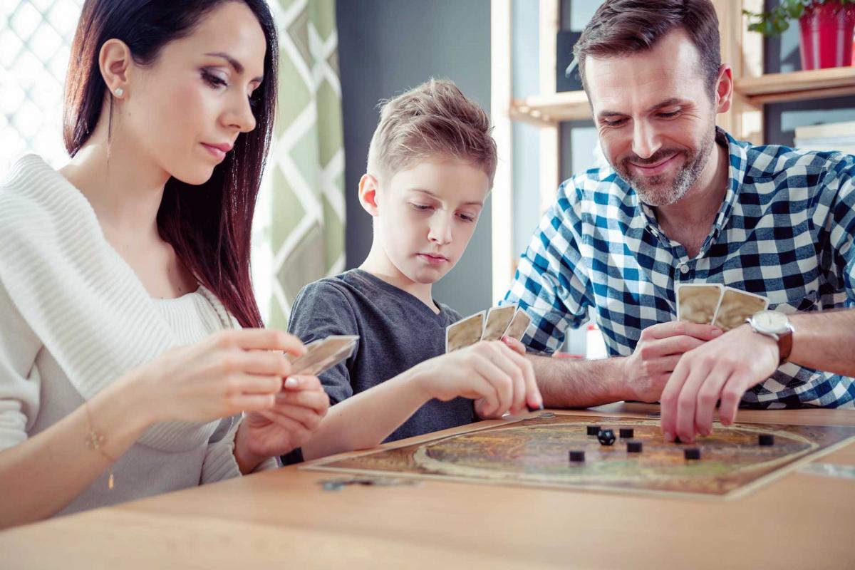 Los mejores juegos para aprender educación financiera y regalar en navidades a tus hijos