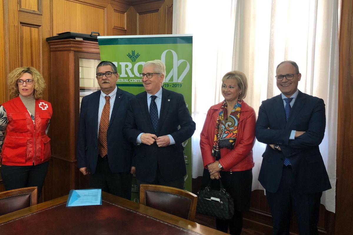 Caja Rural Central y Mercaluz consiguen hacer efectiva su ayuda gracias a Cruz Roja