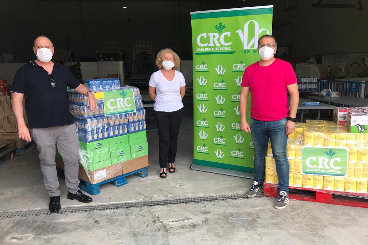 Caja Rural Central dona 50 toneladas de alimentos en la lucha contra el Covid-19