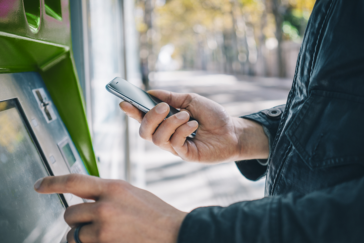 Sacar dinero sin tarjeta es fácil con CRC Sacar dinero sin tarjeta es fácil con CRC