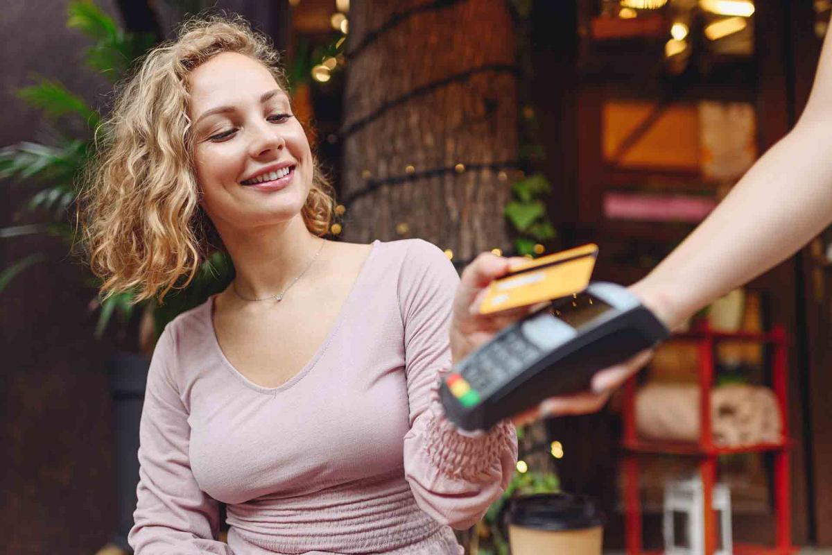 Este otoño, pásate al pago móvil: empieza a pagar con ruralvía pay Este otoño, pásate al pago móvil: empieza a pagar con ruralvía pay