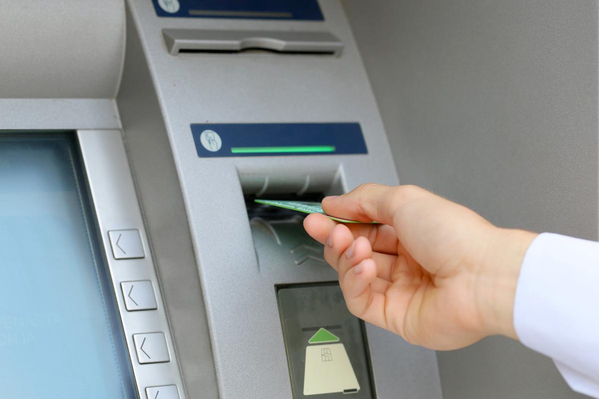 ¿Qué opciones tengo en los cajeros o ATMs, aparte de sacar dinero? ¿Qué opciones tengo en los cajeros o ATMs, aparte de sacar dinero?