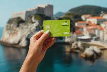 Viaje al extranjero y tarjeta: cómo pagar sin llevarte sustos