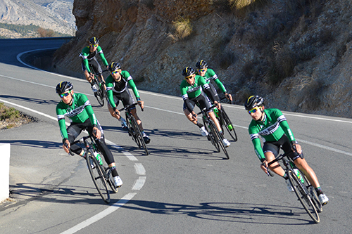 seis ciclistas de Caja Rural